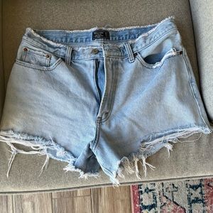 Abercrombie Annie high rise short